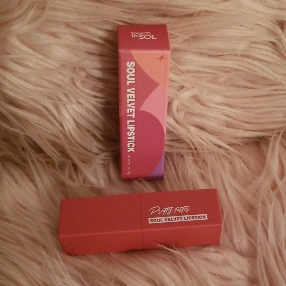 touch in SOL soul velvet lipstick